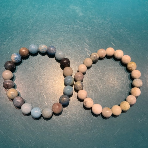 Pair of ocean agate bracelets. Worn twice. Beautiful ocean and river colors! - Picture 3 of 3